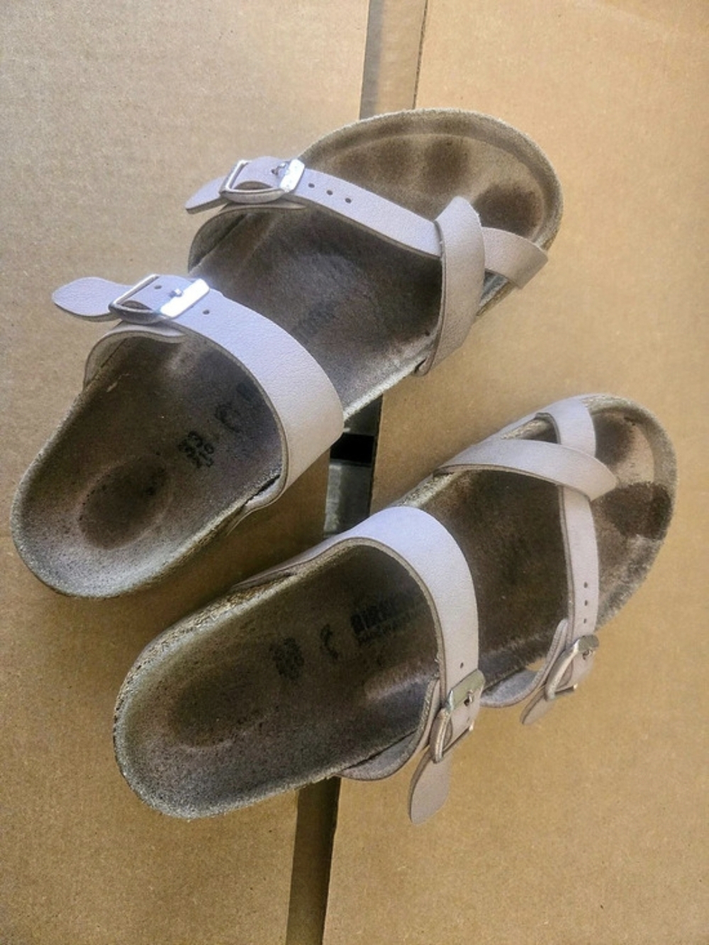 Girls Birkenstock Mayari Leather Sandals in Light Rose Pink Size 33EU